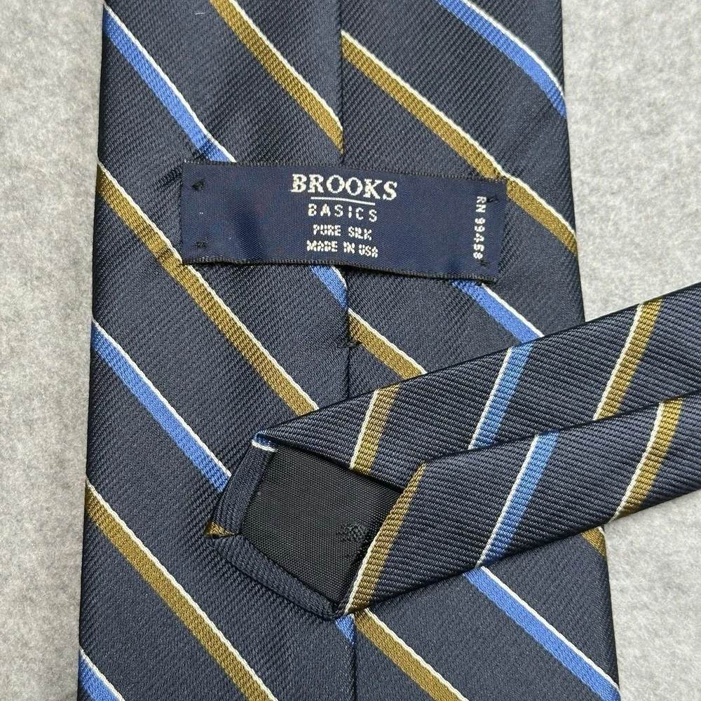 Brooks Basics USA Silk Vintage Tie‎ Navy Blue Gold Stripe Classic Preppy